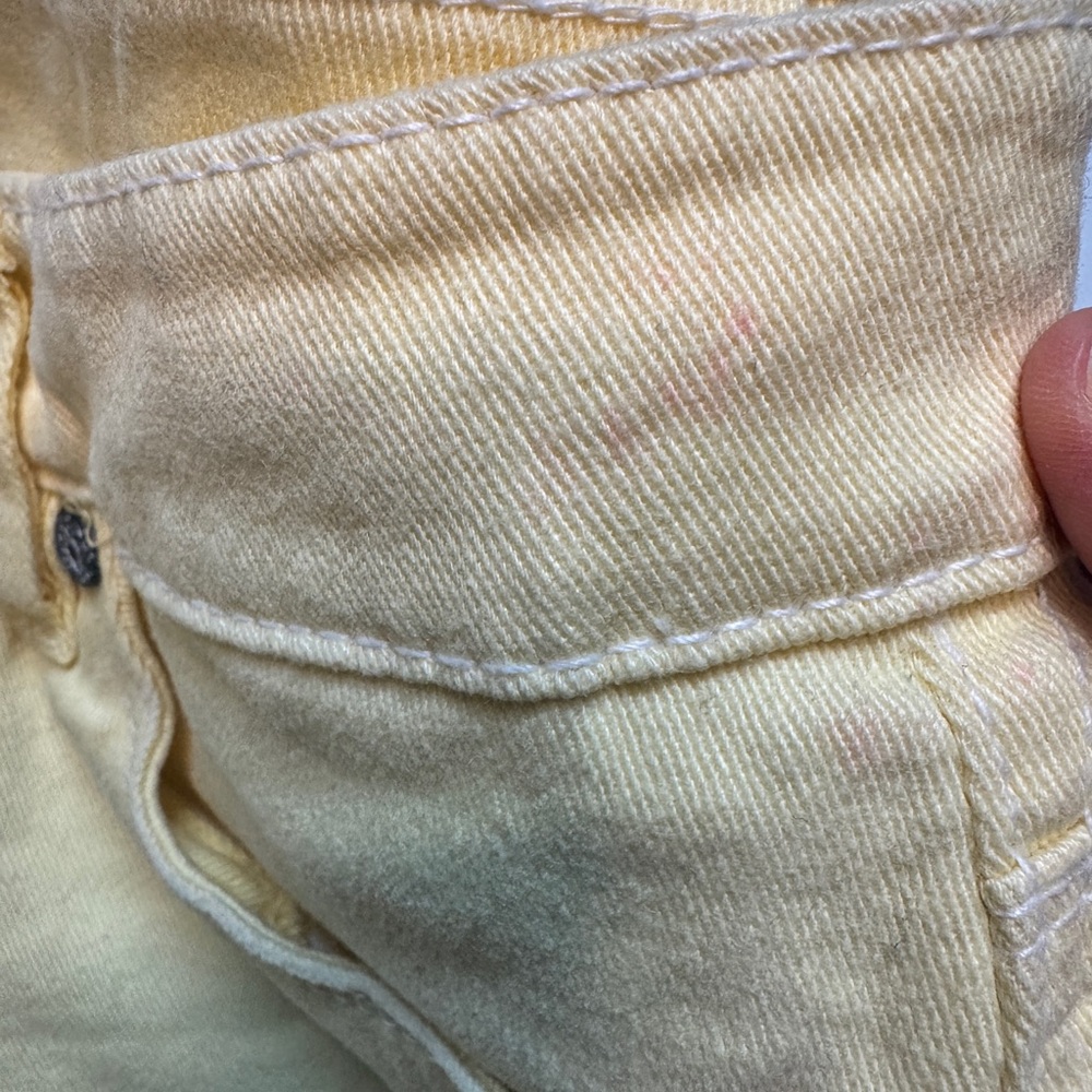 Levi's Yellow Jean Shorts Casual Denim Style junior size 7 - Picture 7 of 7